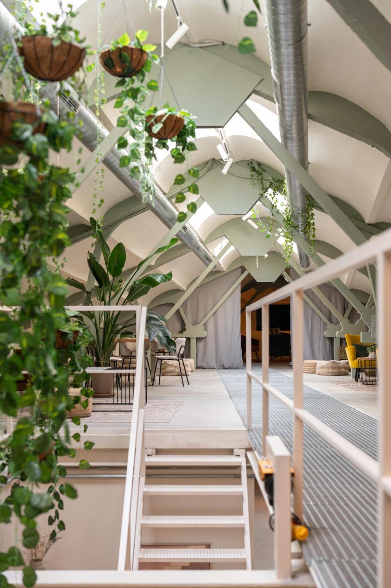 Ola Living Hostal Tetuan マドリード エクステリア 写真