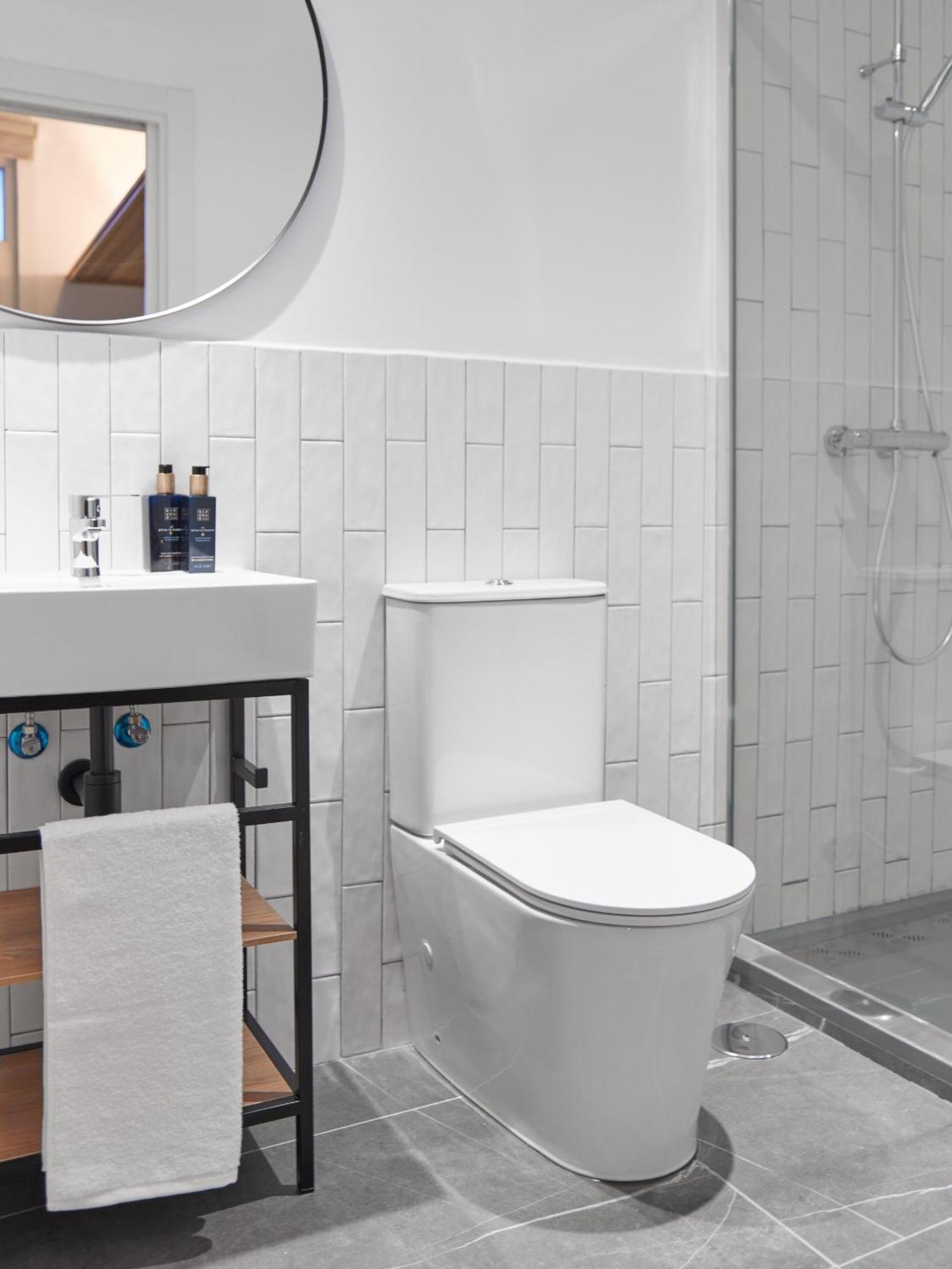 Ola Living Hostal Tetuan マドリード エクステリア 写真