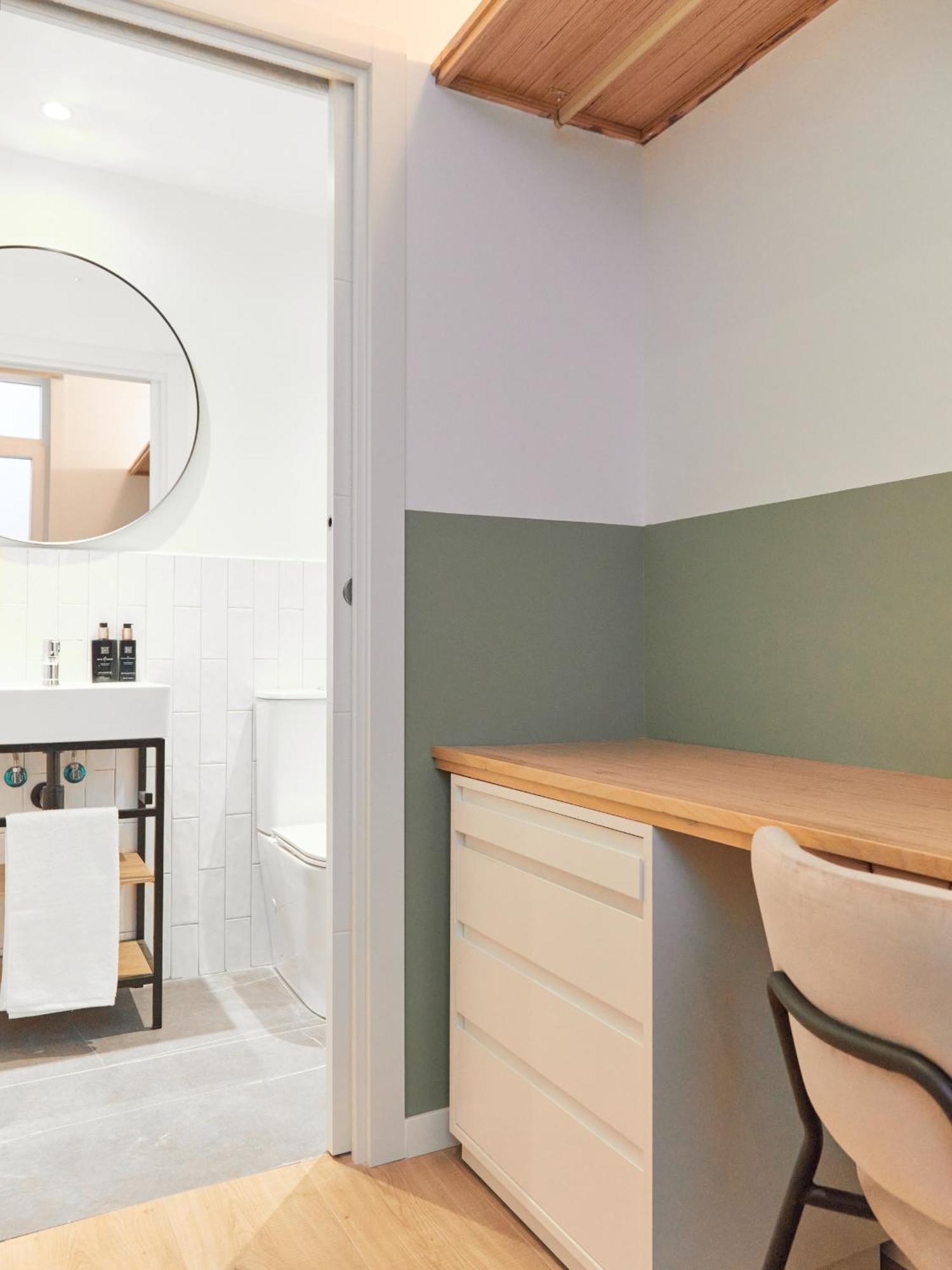 Ola Living Hostal Tetuan マドリード エクステリア 写真