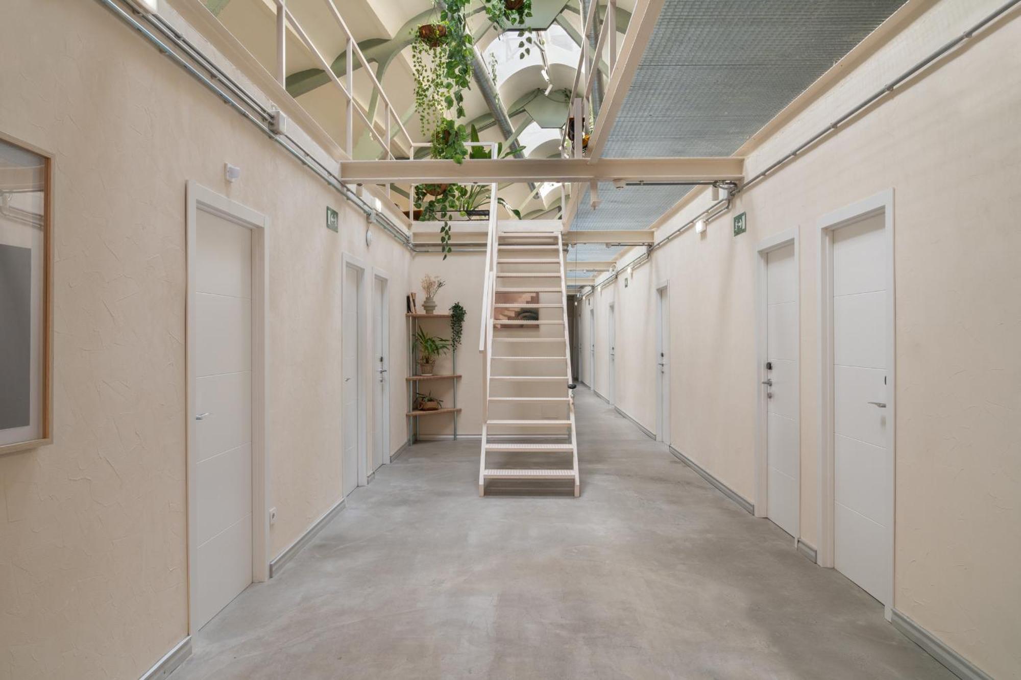 Ola Living Hostal Tetuan マドリード エクステリア 写真