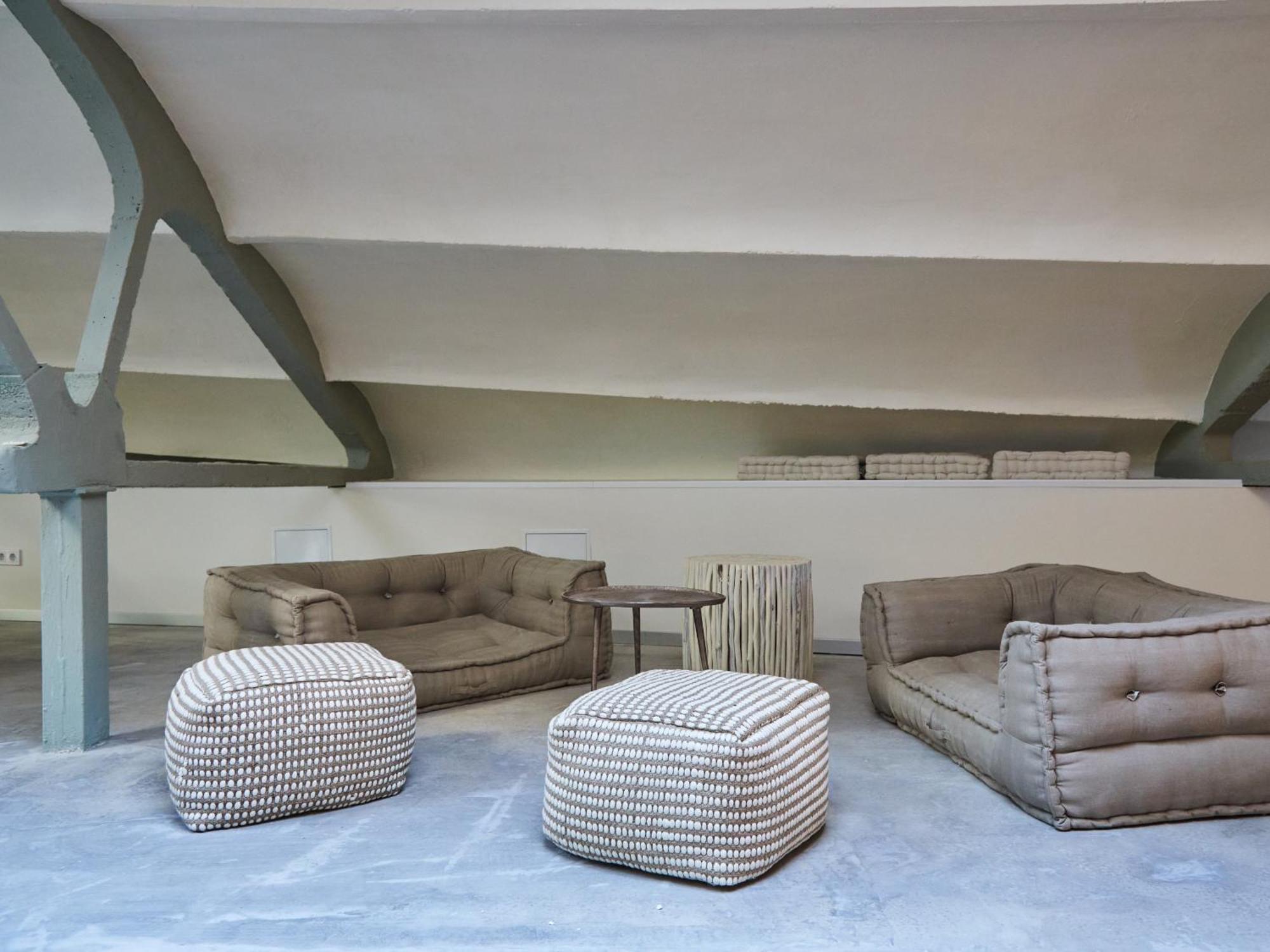 Ola Living Hostal Tetuan マドリード エクステリア 写真